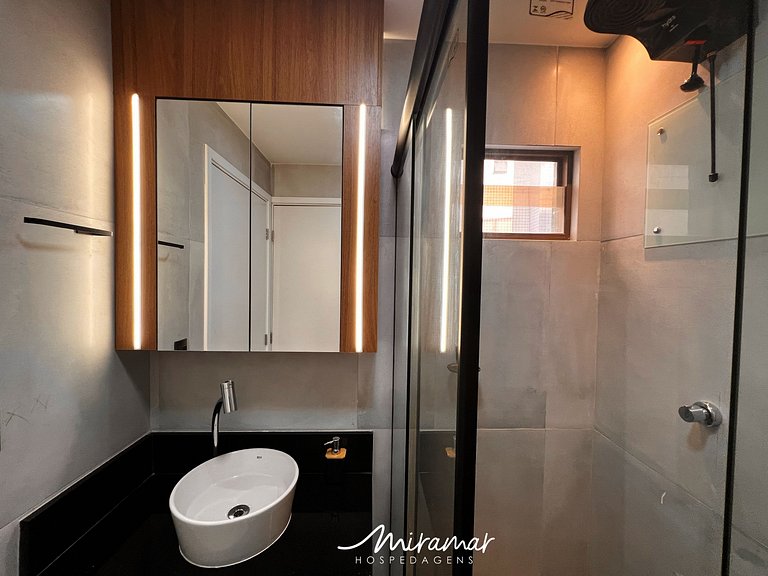 Flat c/Espelho no Teto p/ Casal- Tambaú-By MH