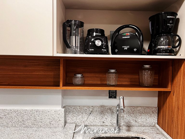 Flat p/ 2 pessoas c/ Varanda -Miramar Hospedagens