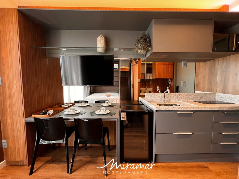 Flat p/ 2 pessoas c/ Varanda Vista Mar-Miramar