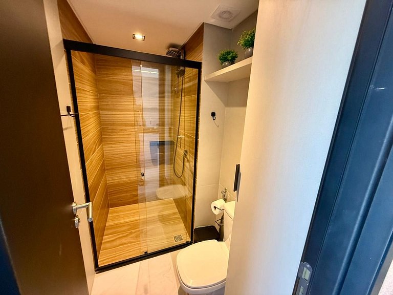 Flat com varanda no Alta Marine - MH