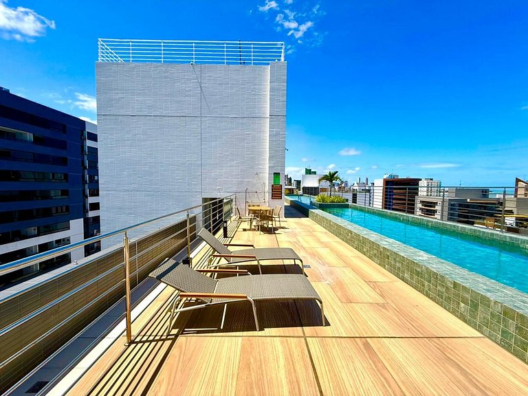 Apto de 2 quartos com varanda e wifi