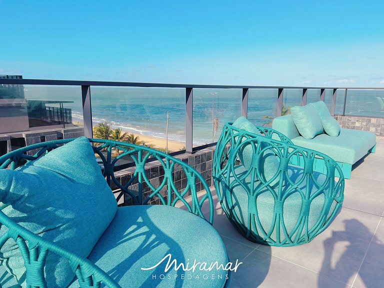 Flat c/ Varanda Vista Mar/ Prédio pé na areia