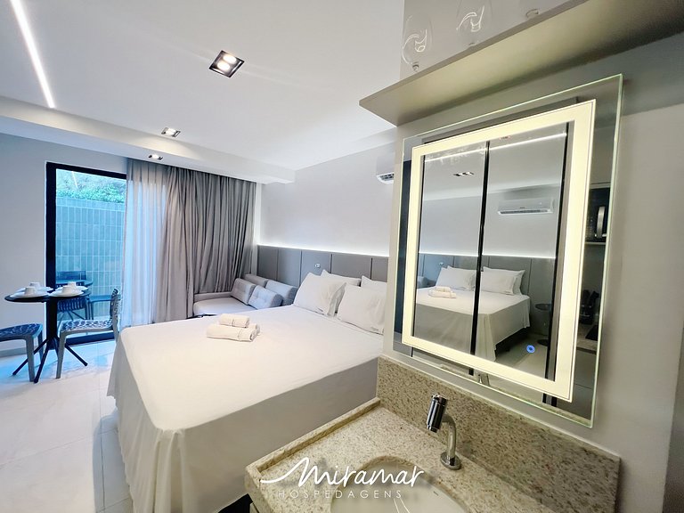 Flat p/ 4 pessoas c/ Terraço-Miramar Hospedagens