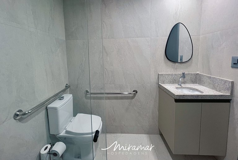 Flat p/ 3 Pessoas c/ Varanda-Miramar Hospedagens