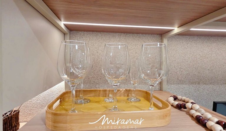 Flat c/ Varandda p/ 4 Pessoas Vista-Mar