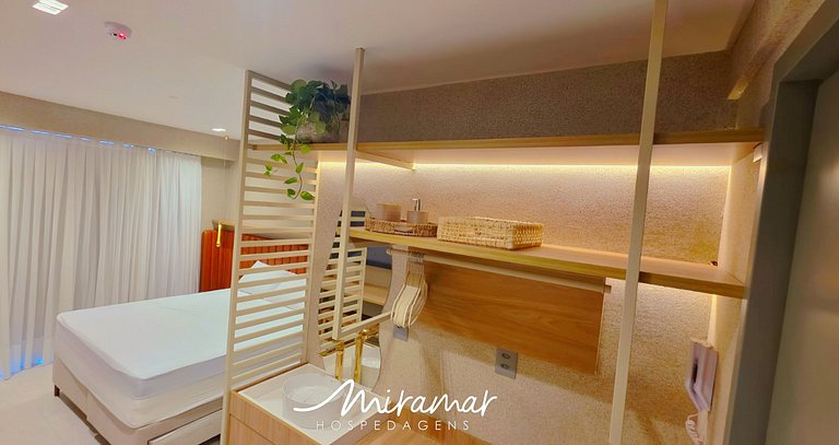 Flat c/ Varandda p/ 4 Pessoas Vista-Mar