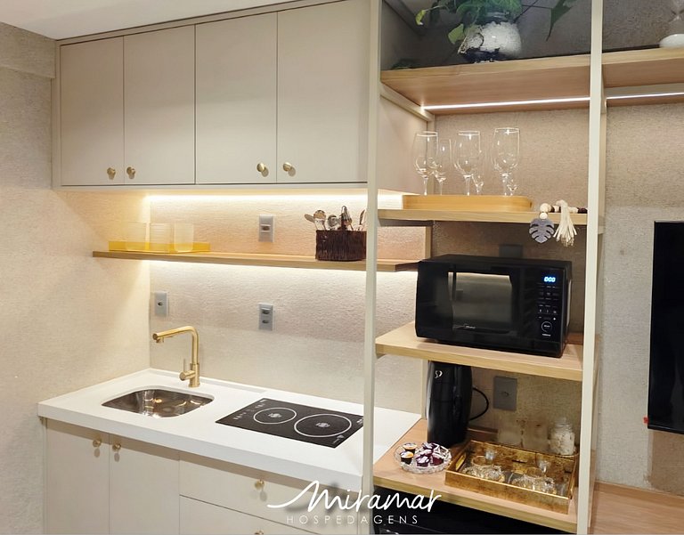 Flat c/ Varandda p/ 4 Pessoas Vista-Mar