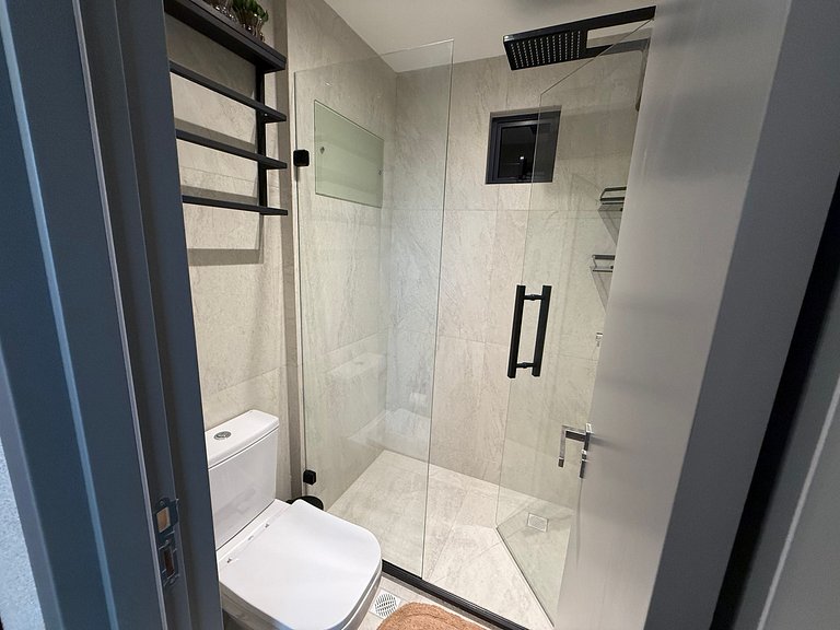 Flat c/ Varandda p/ 4 Pessoas Vista-Mar