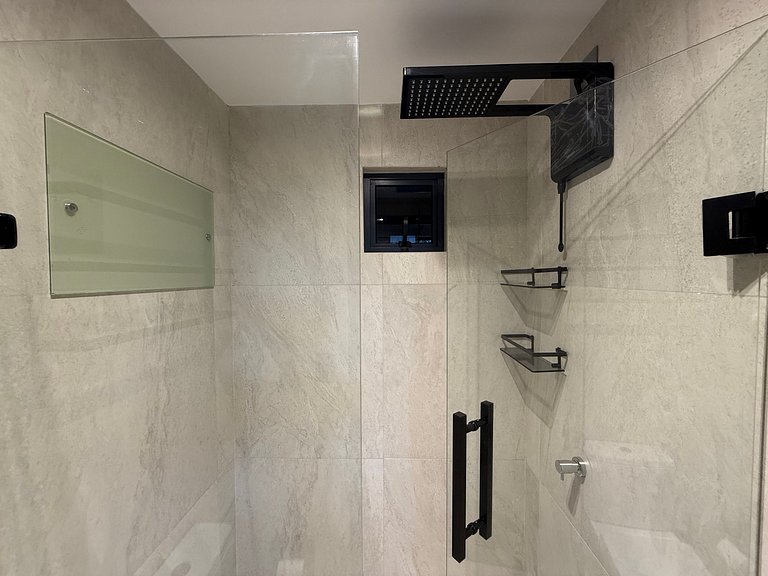 Flat c/ Varandda p/ 4 Pessoas Vista-Mar