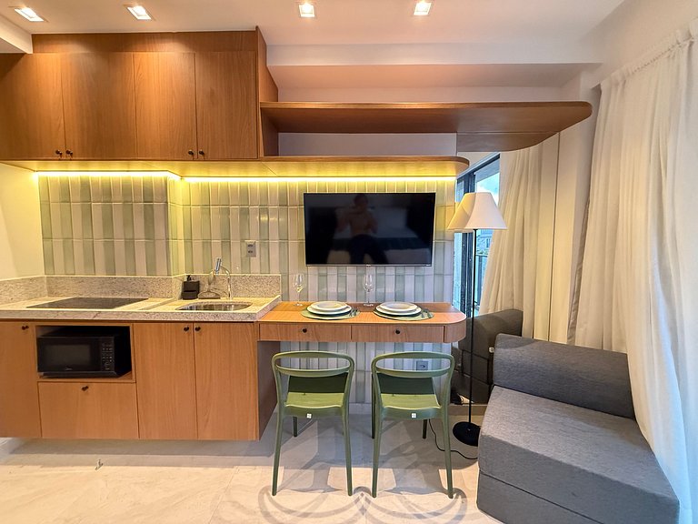 Flat c/ Varanda Vista Mar/ Prédio pé na areia (MH)