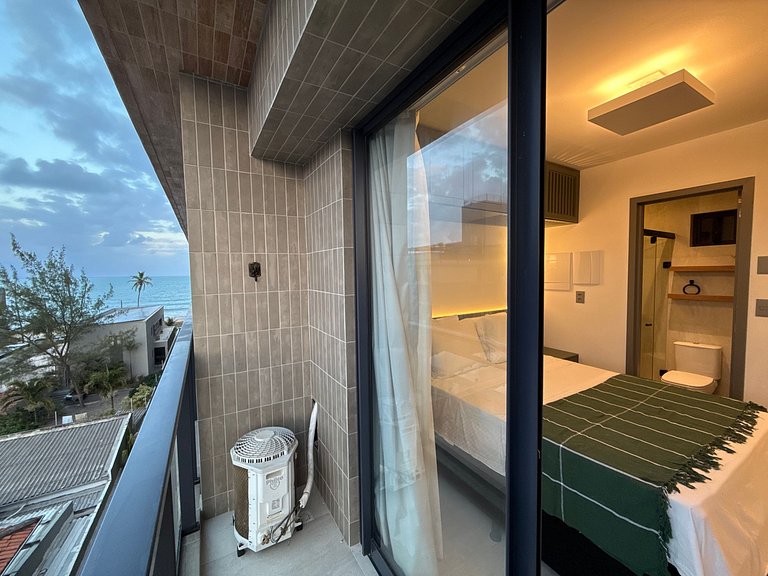 Flat c/ Varanda Vista Mar/ Prédio pé na areia (MH)