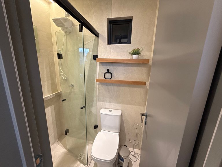 Flat c/ Varanda Vista Mar/ Prédio pé na areia (MH)