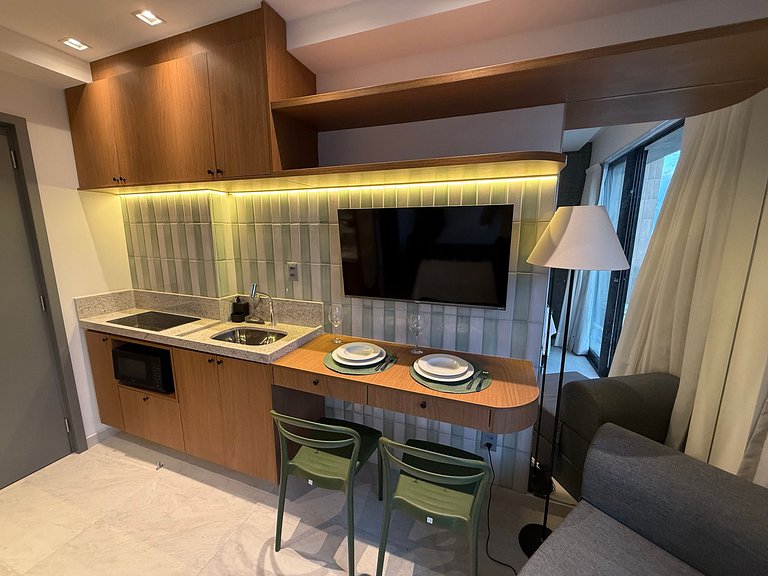 Flat c/ Varanda Vista Mar/ Prédio pé na areia