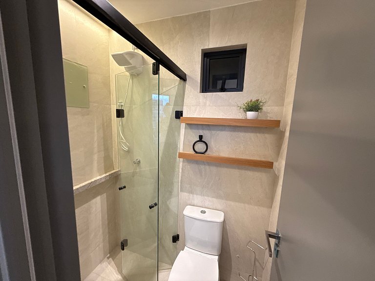 Flat c/ Varanda Vista Mar/ Prédio pé na areia (MH)