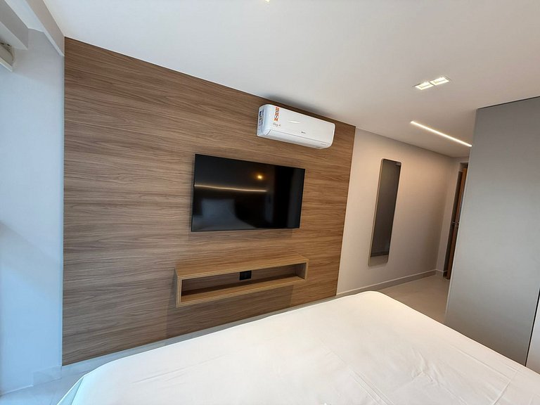 Ap com varanda e 2 quartos no Jardim Oceania