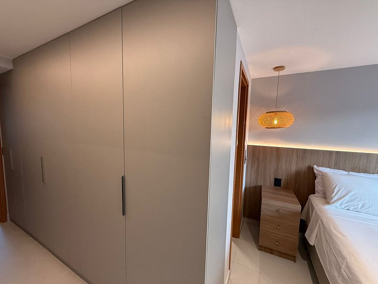 Ap com varanda e 2 quartos no Jardim Oceania