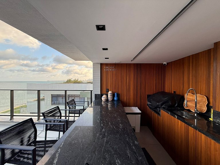 Ap com varanda e 2 quartos no Jardim Oceania