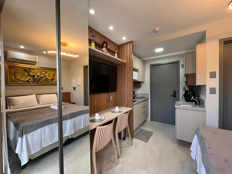 Flat moderno p/ 2 pessoas no Jardim Oceania