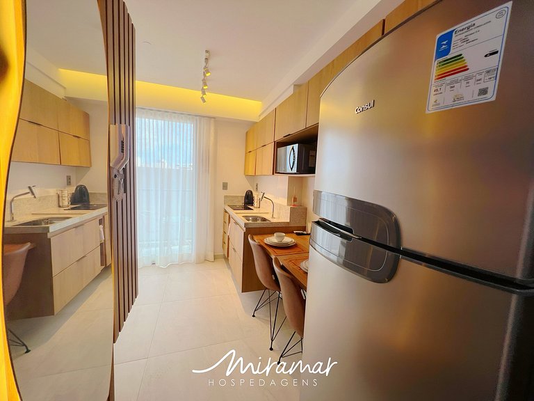 Flat novo e com varanda no Jardim Oceania