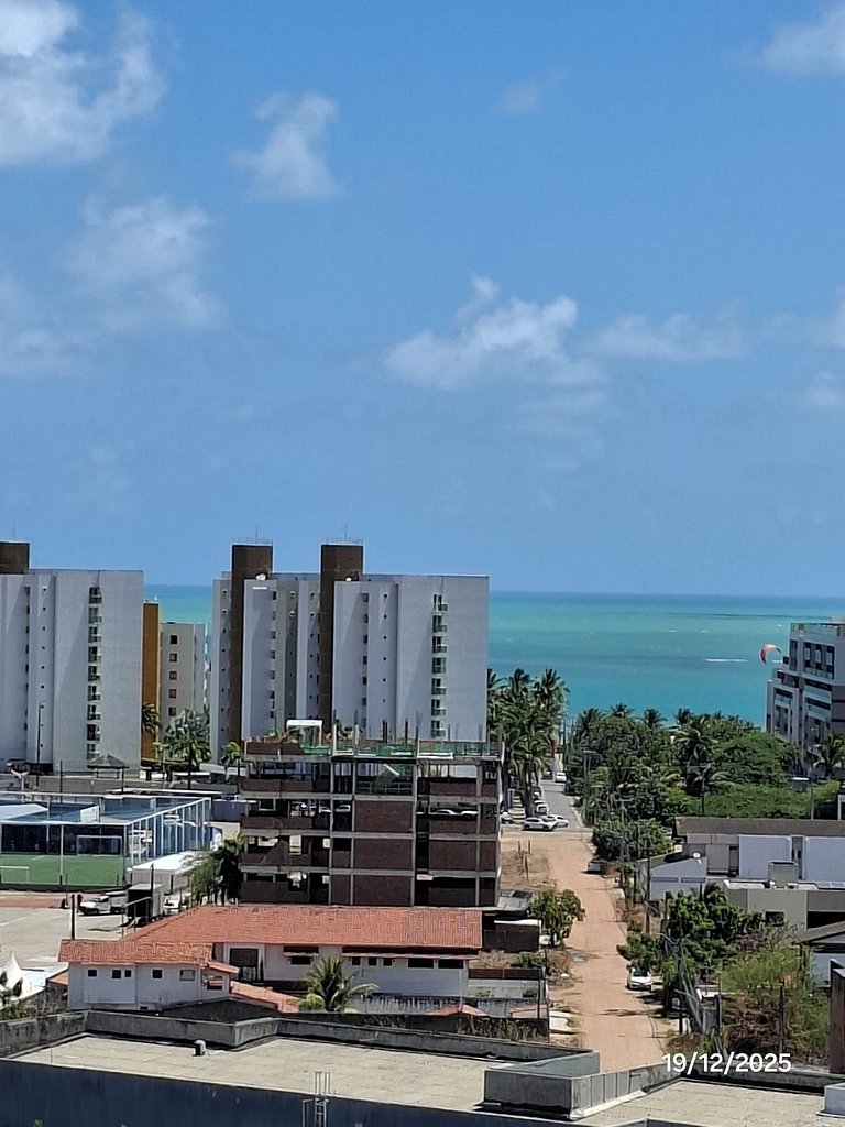 Apartment on Ponta de Campina beach / Balcony with sea view