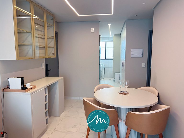 Apto c/ 2 Suítes com Varanda e Wifi-Miramar