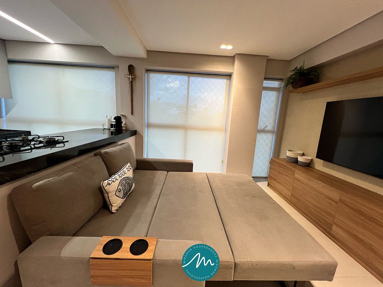 Ap p/ 7 Pessoas com Varanda a Poucos Passos do Mar