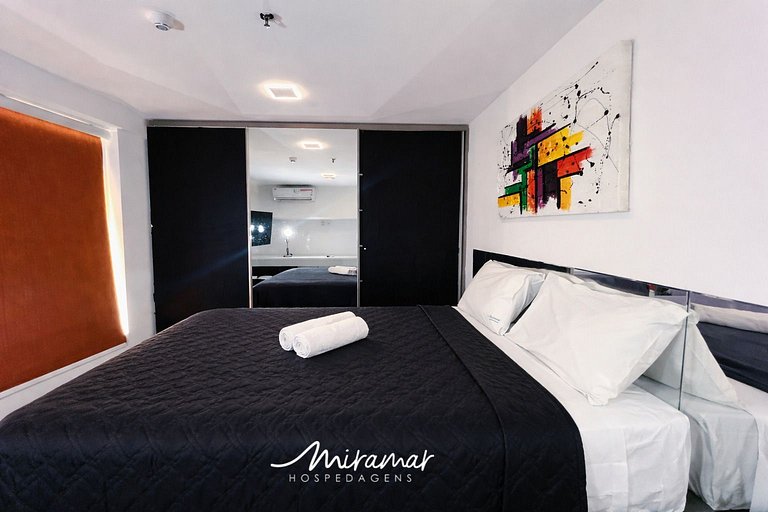 Apart. Família 250 metros da praia de Tambaú (MH)