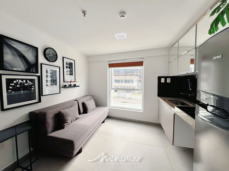 Apart. Família 250 metros da praia de Tambaú (MH)