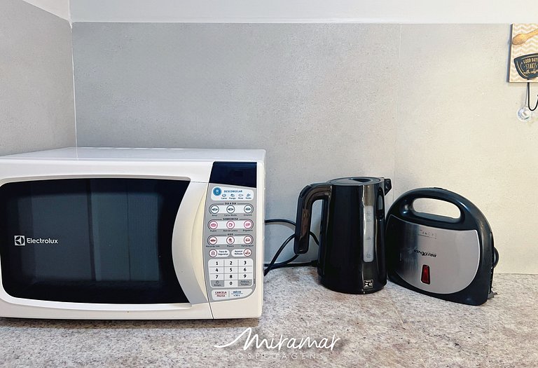 Flat Equipado para 2 hosp pertinho da praia (MH)