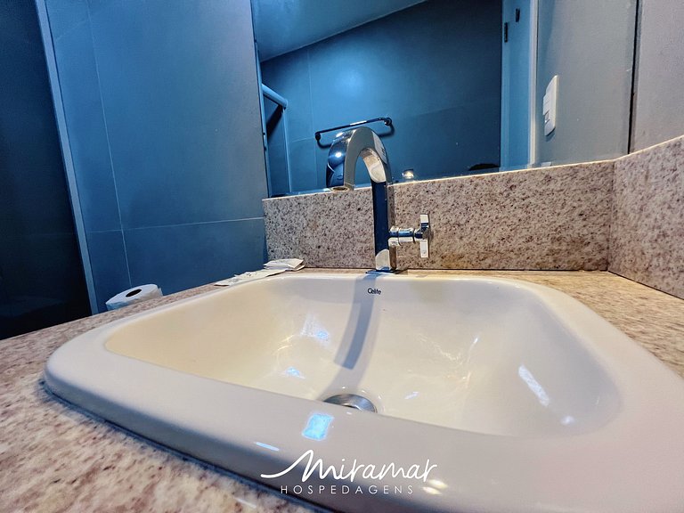 Flat Equipado para 2 hosp pertinho da praia (MH)