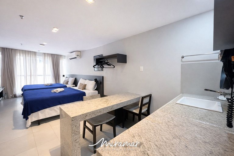 Apart. Família 250 metros da praia de Tambaú (MH)