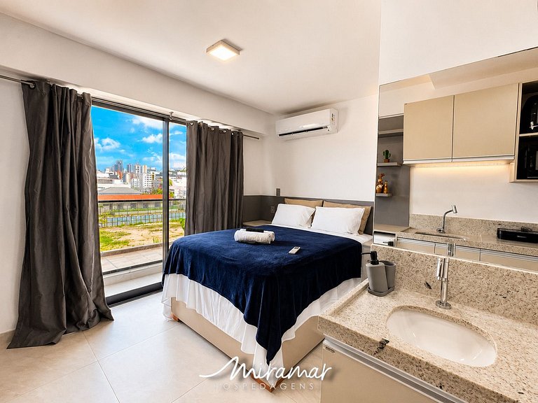 Flat p/ 2 pessoas com varanda Garden Haus - MH