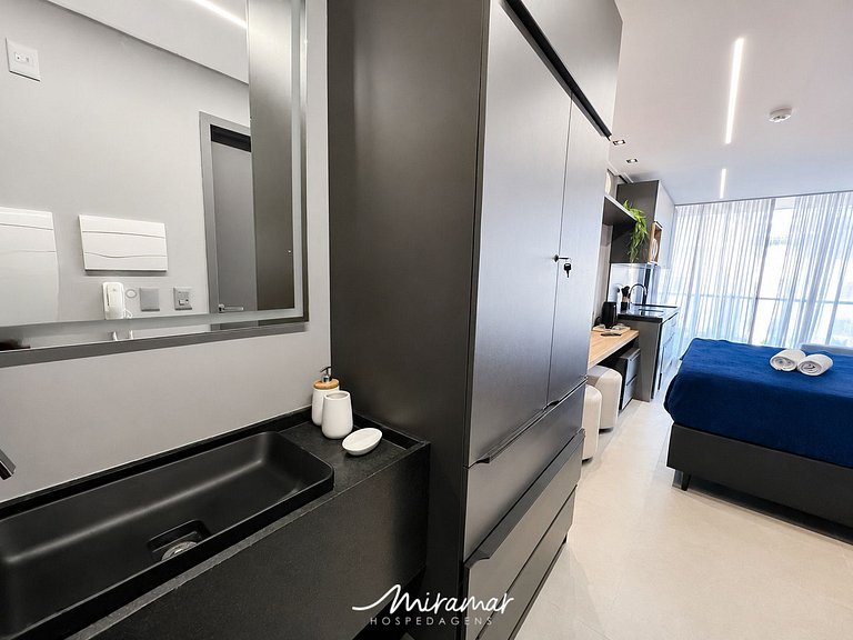 Flat com Varanda em Tambaú p/ 4 pessoas - MH