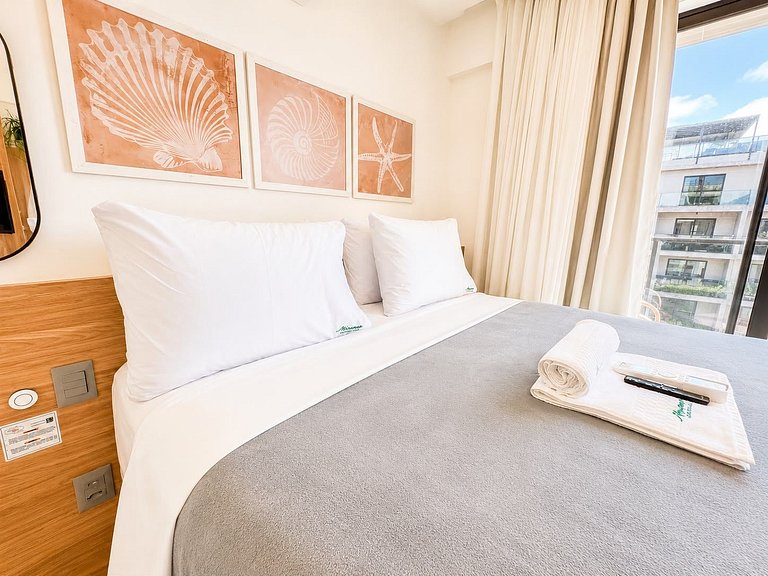 Flat moderno com varanda no Jardim Oceania - (MH)
