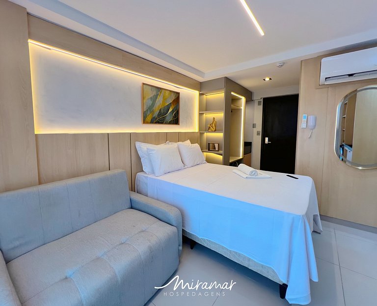 Flat com Varanda no Bessa - MH