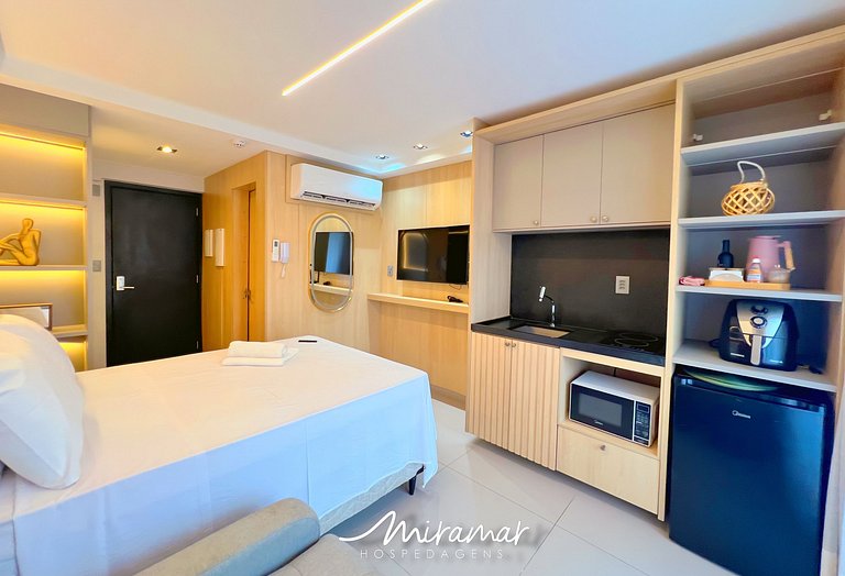Flat com Varanda no Bessa - MH