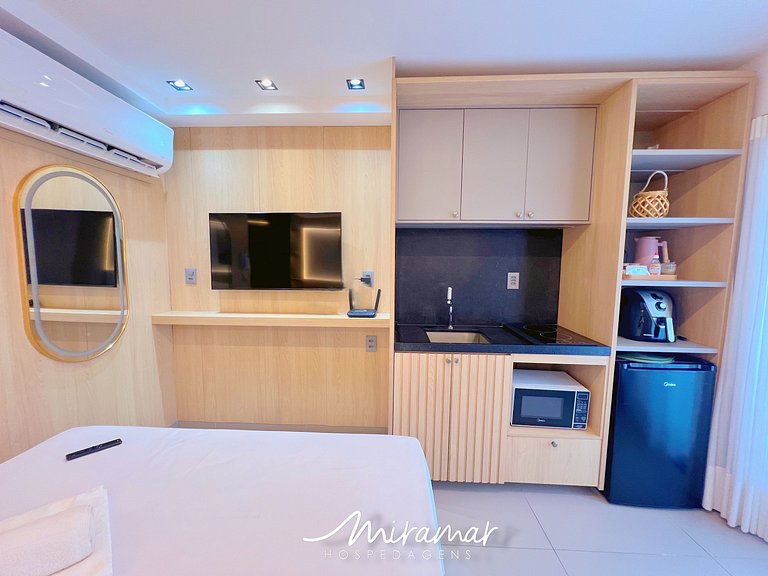 Flat com Varanda no Bessa - MH