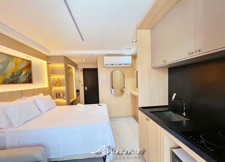 Flat com Varanda no Bessa - MH