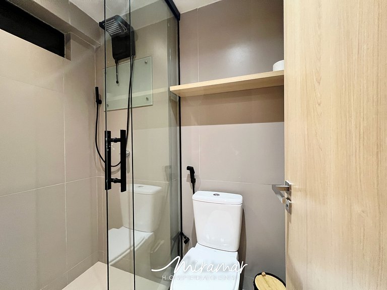 Flat com Varanda no Bessa - MH