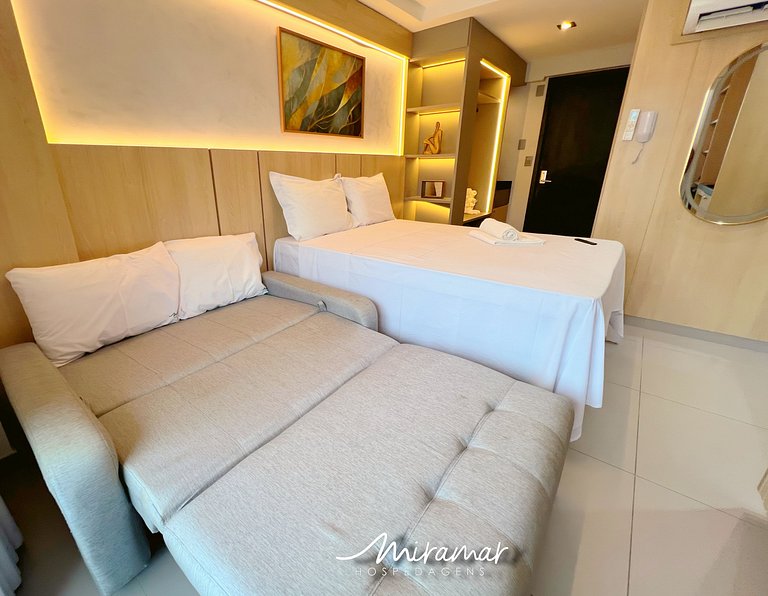 Flat com Varanda no Bessa - MH