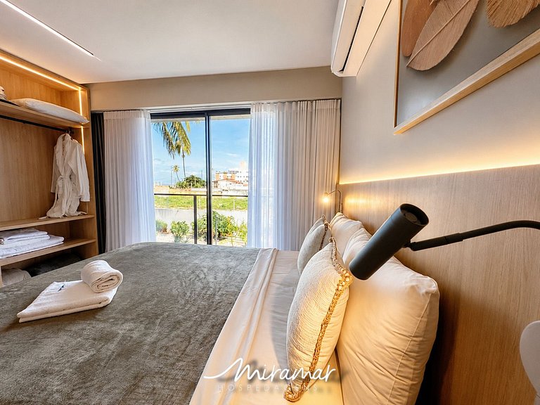 Flat com Varanda P/ 2 Jardim Oceania (MH)