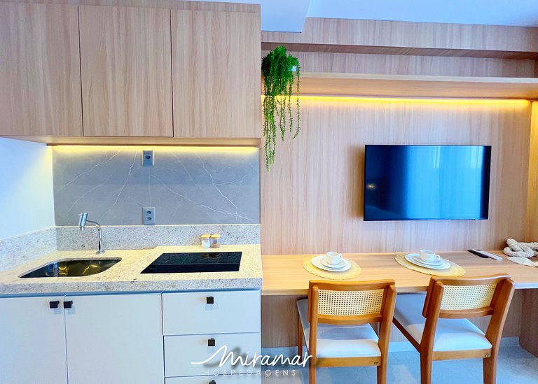 Flat com Varanda P/ 2 Jardim Oceania (MH)