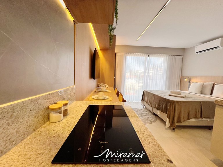 Flat com Varanda P/ 2 Jardim Oceania (MH)