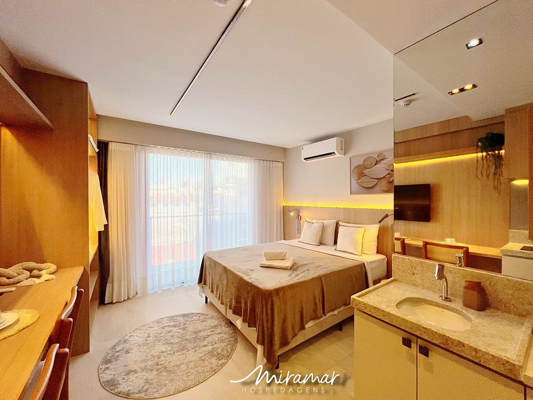 Flat com Varanda P/ 2 Jardim Oceania (MH)