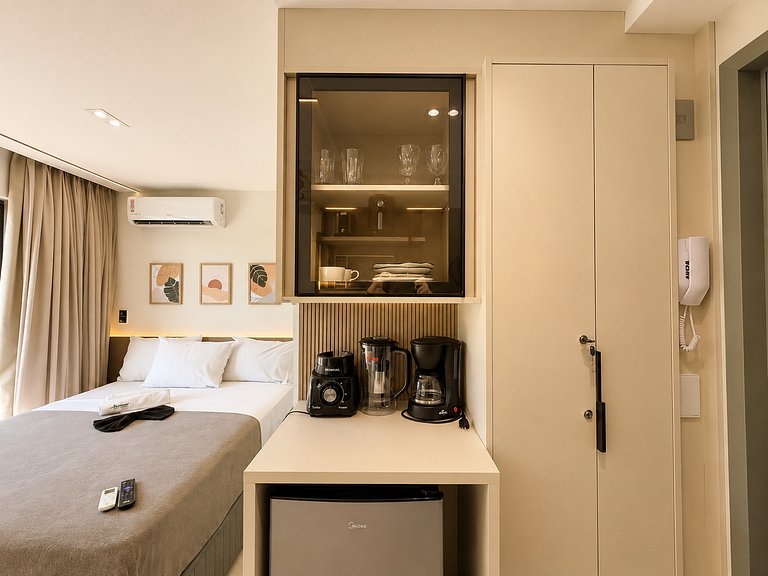 Flat Novo com varanda no Jardim Oceania - (MH)