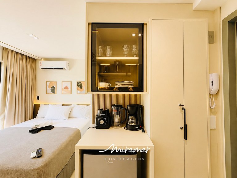 Flat Novo com varanda no Jardim Oceania - (MH)