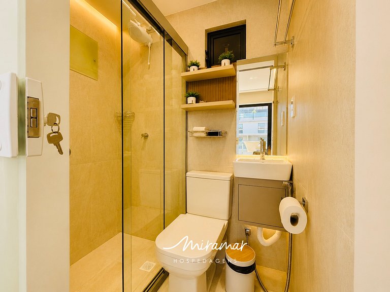 Flat Novo com varanda no Jardim Oceania - (MH)