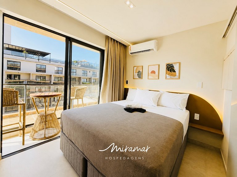 Flat Novo com varanda no Jardim Oceania - (MH)