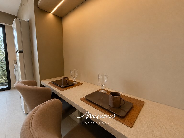 Flat c/ Varanda no Bessa- MH