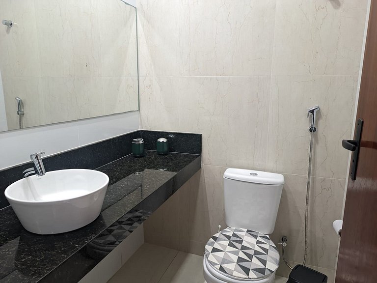 Casa Charmosa com 3 Suítes em Bananeiras MH